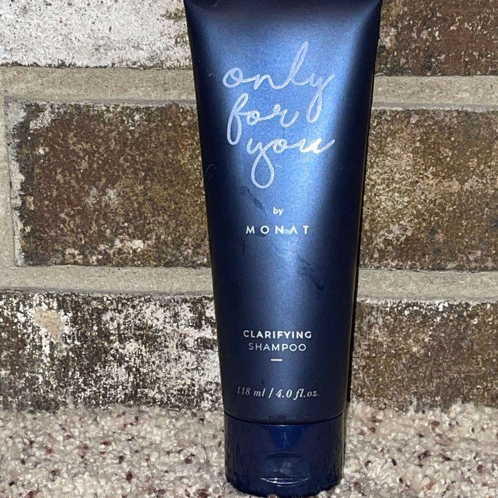 Monat Clarifying Shampoo